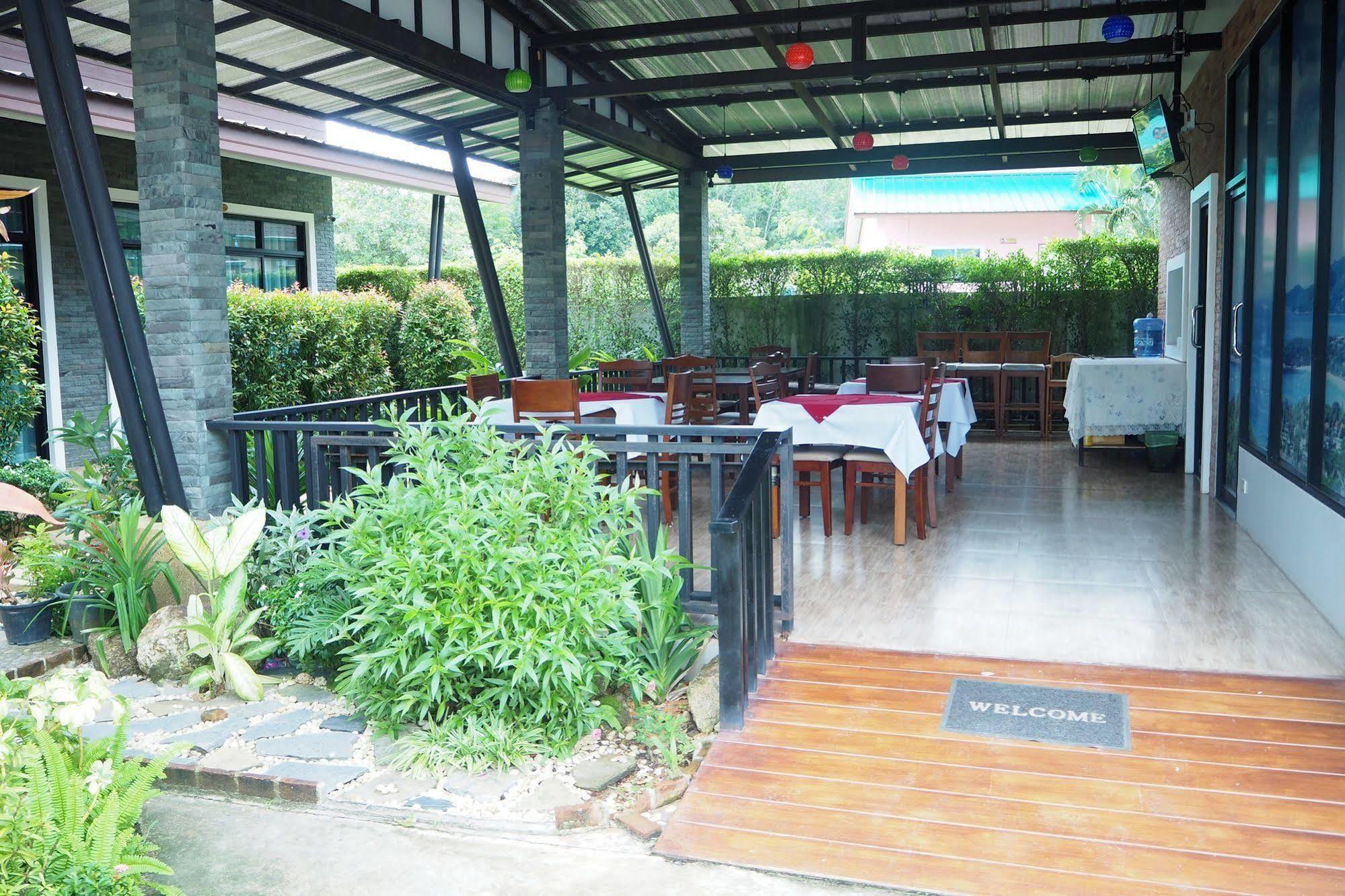 Jinda Resort Phuket Exterior photo